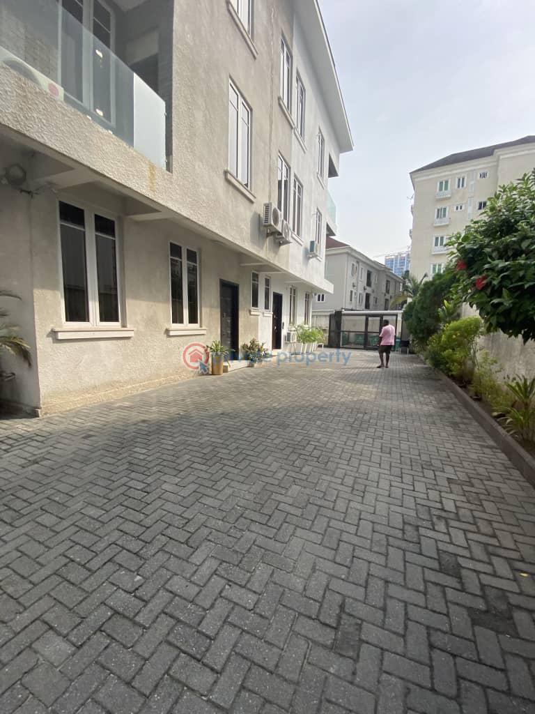 3 bedroom Semi detached Duplex For Rent Parkview Estate Ikoyi Lagos - 0