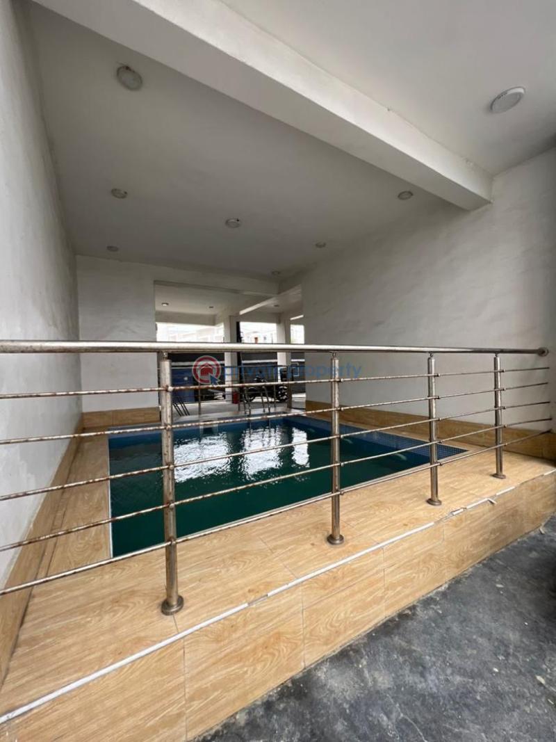 3 bedroom Block Of Flats For Sale Ologolo Lekki Lagos Jakande Lekki Lagos - 5