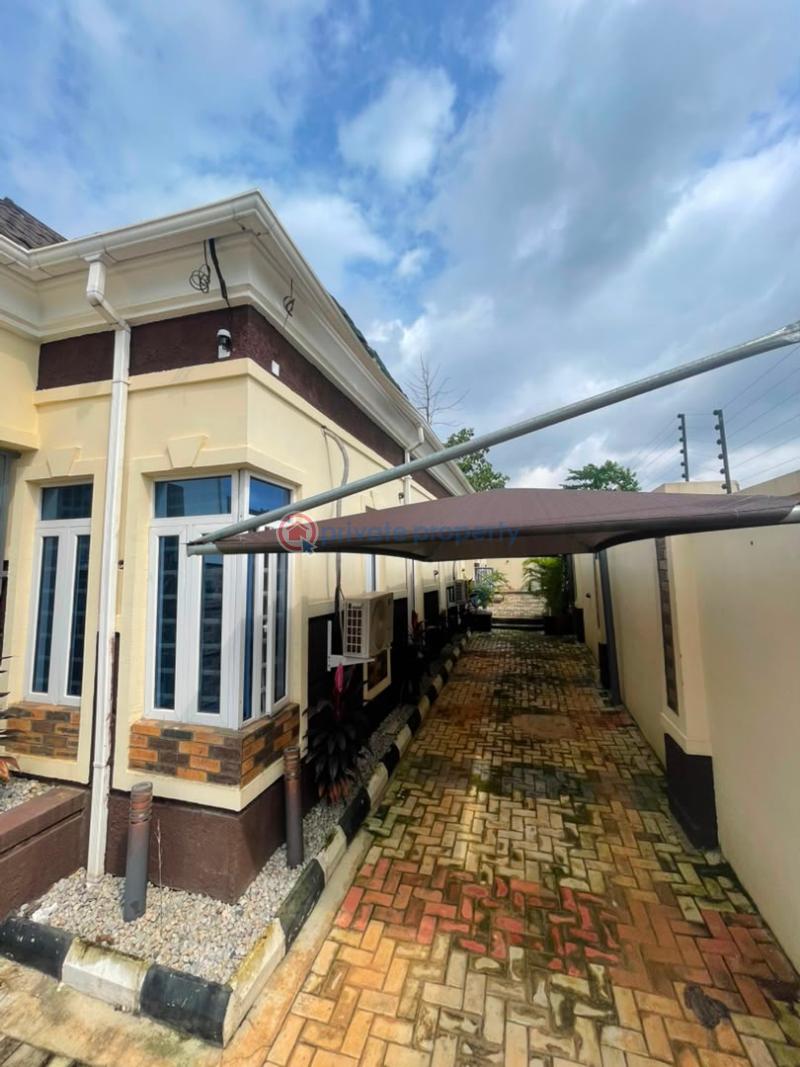 3 bedroom Detached Bungalow For Sale Achiever's Est, Ologuneru Eleyele Ibadan Oyo - 3
