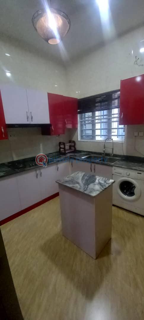 4 bedroom Detached Duplex For Sale Chevron Drive Lekki Lagos - 4