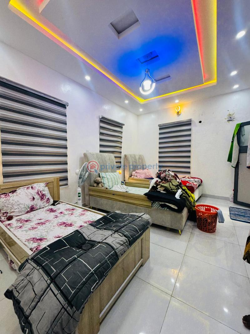 4 bedroom House For Sale Ogba Lagos - 7