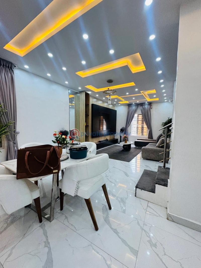 4 bedroom House For Sale Ogba Lagos - 8