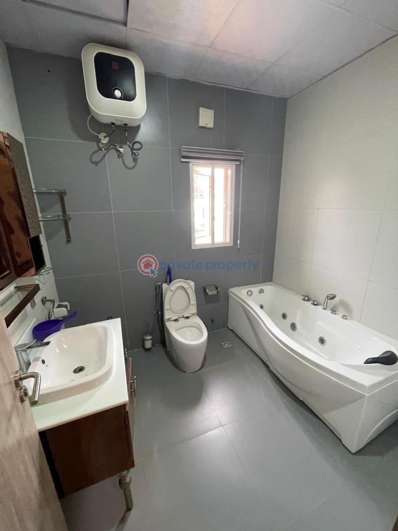 4 bedroom Terrace For Rent Guzape Main, Abuja. Guzape Abuja Phase 1  - 1