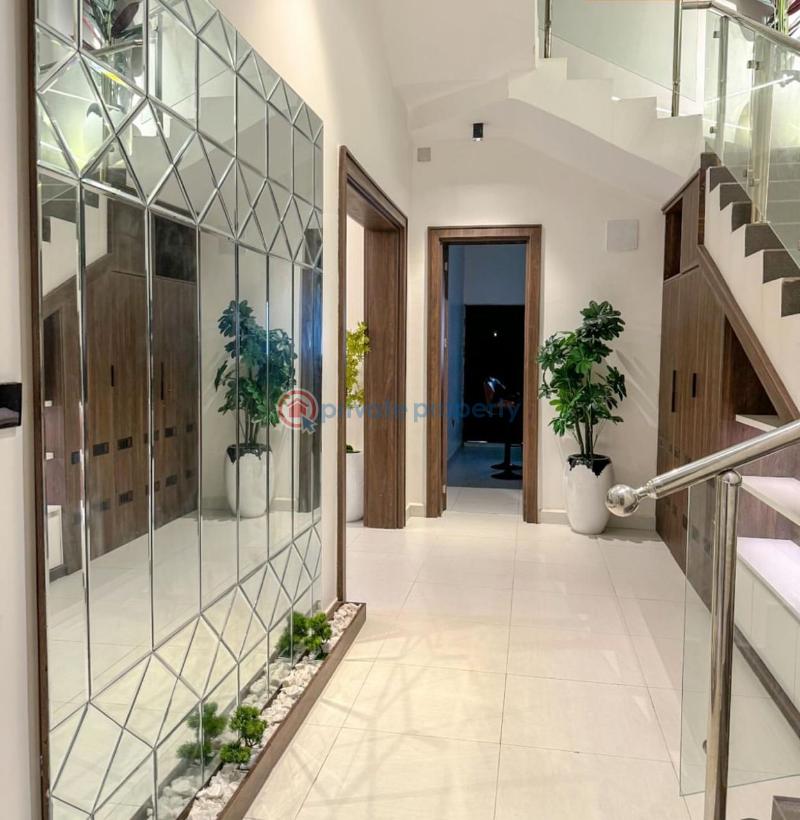 4 bedroom Terraced Duplex For Sale Jahi Abuja Phase 2  - 14