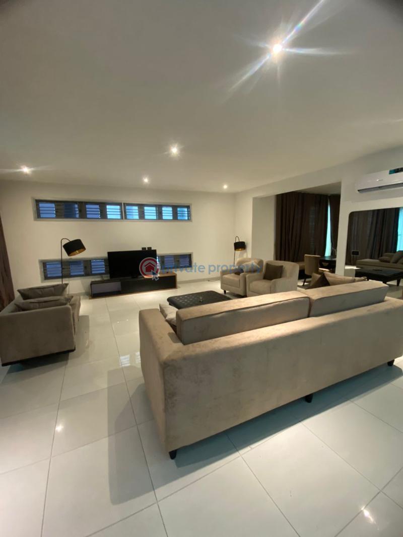 For rent 4 bedroom Terraced Duplex Richmond Gate Estate Lekki Phase 1