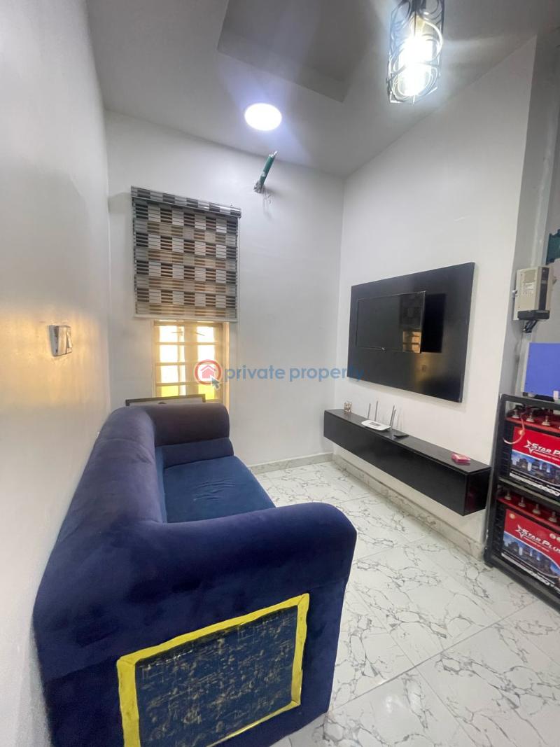 4 bedroom Terraced Duplex For Rent Along Lekki Expressway Lagos - 3