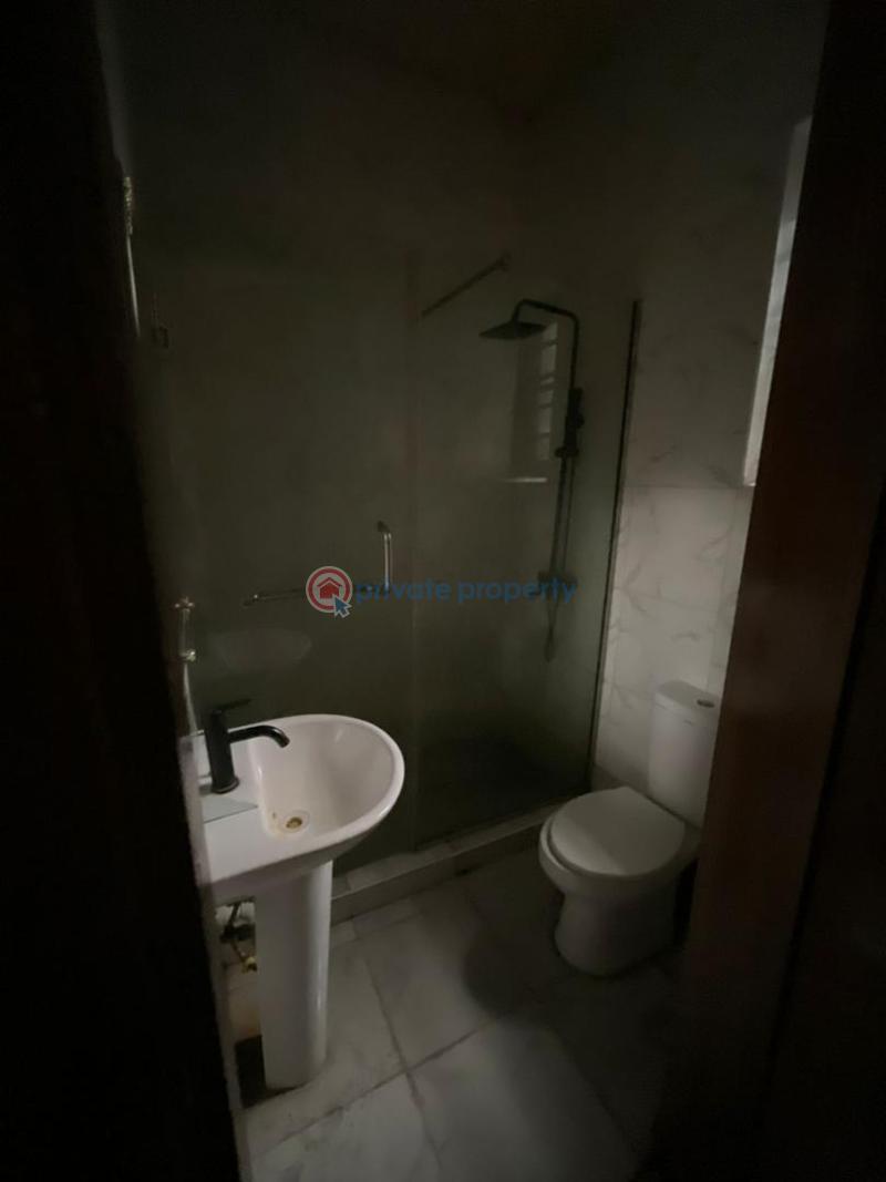 4 bedroom Terraced Duplex For Rent Estate Lekki Lagos - 4