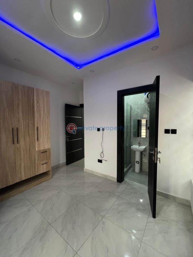 5 bedroom Detached Duplex For Sale Magodo GRA Phase 1 Ojodu Lagos - 2