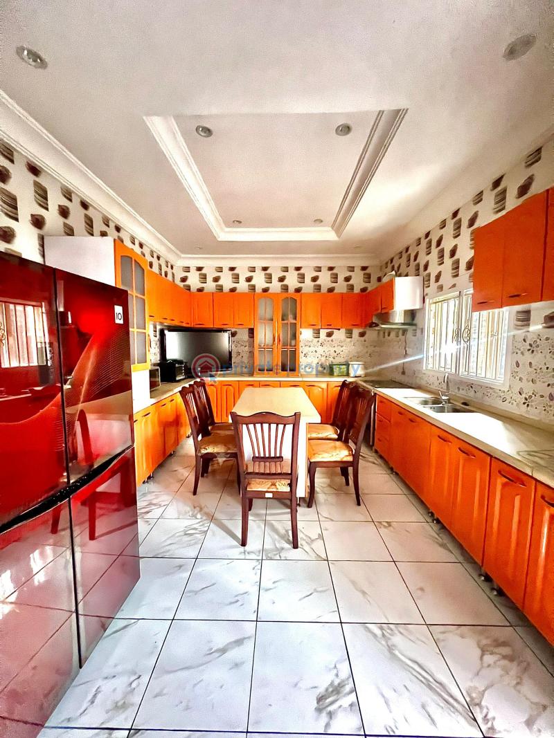 5 bedroom Detached Duplex For Sale Lekki Phase 1 Lagos - 18