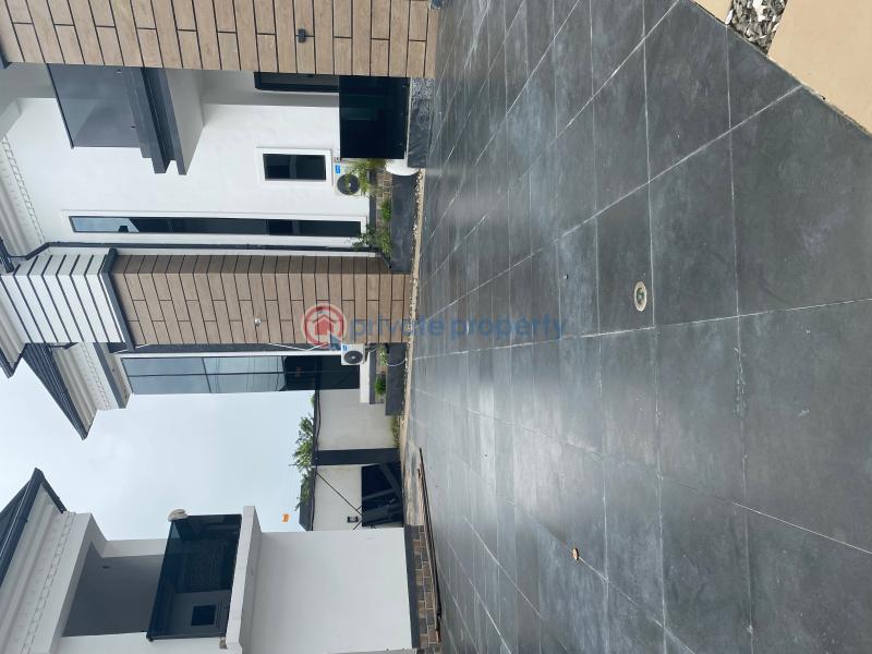 5 bedroom Detached Duplex For Sale Close To Dss Headquarters Off Rapour Junction. Owerri Imo - 5