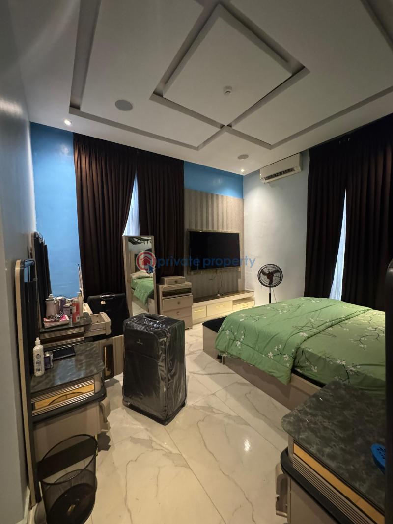 5 bedroom Detached Duplex For Sale Pinnock Beach Estate Osapa Lekki Lagos - 6