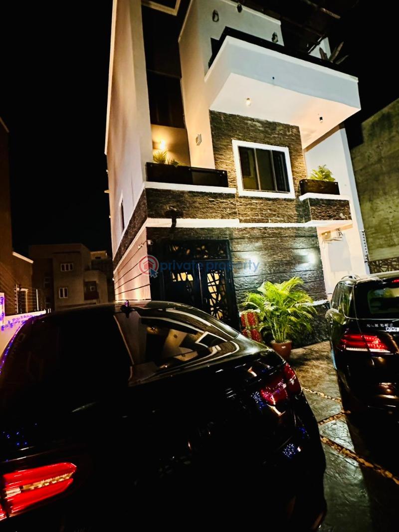 5 bedroom Semi detached Duplex For Sale Guzape Abuja Phase 1  - 3