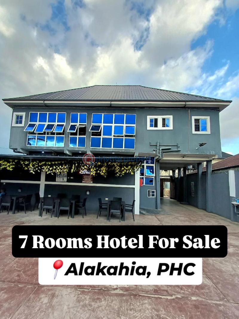 7 bedroom Hotel For Sale Alakahia, Port Harcourt. Port Harcourt Rivers - 0