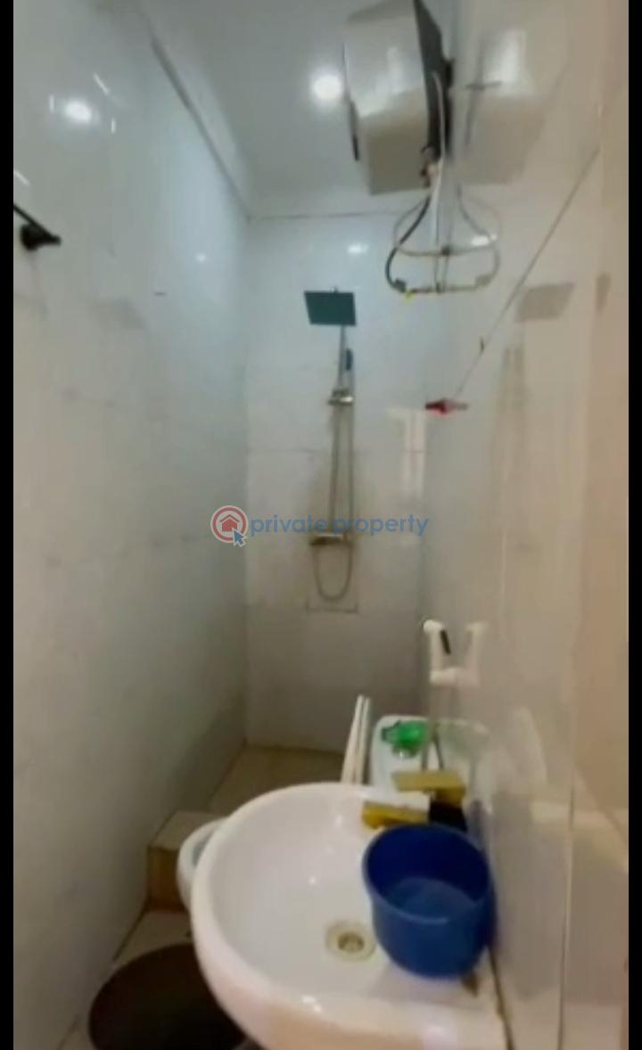 1 bedroom Self Contain For Rent Off Bode Thomas Surulere Lagos - 8