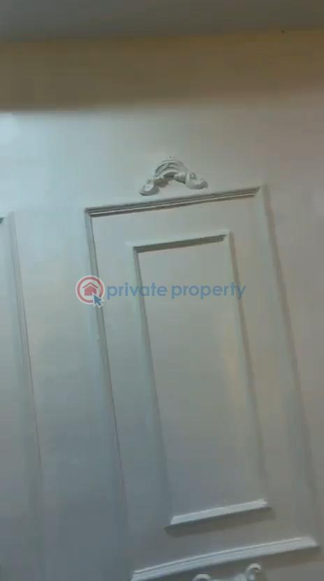 2 bedroom Block Of Flats For Rent Off Bode Thomas Rd, Surulere. Bode Thomas Surulere Lagos - 4