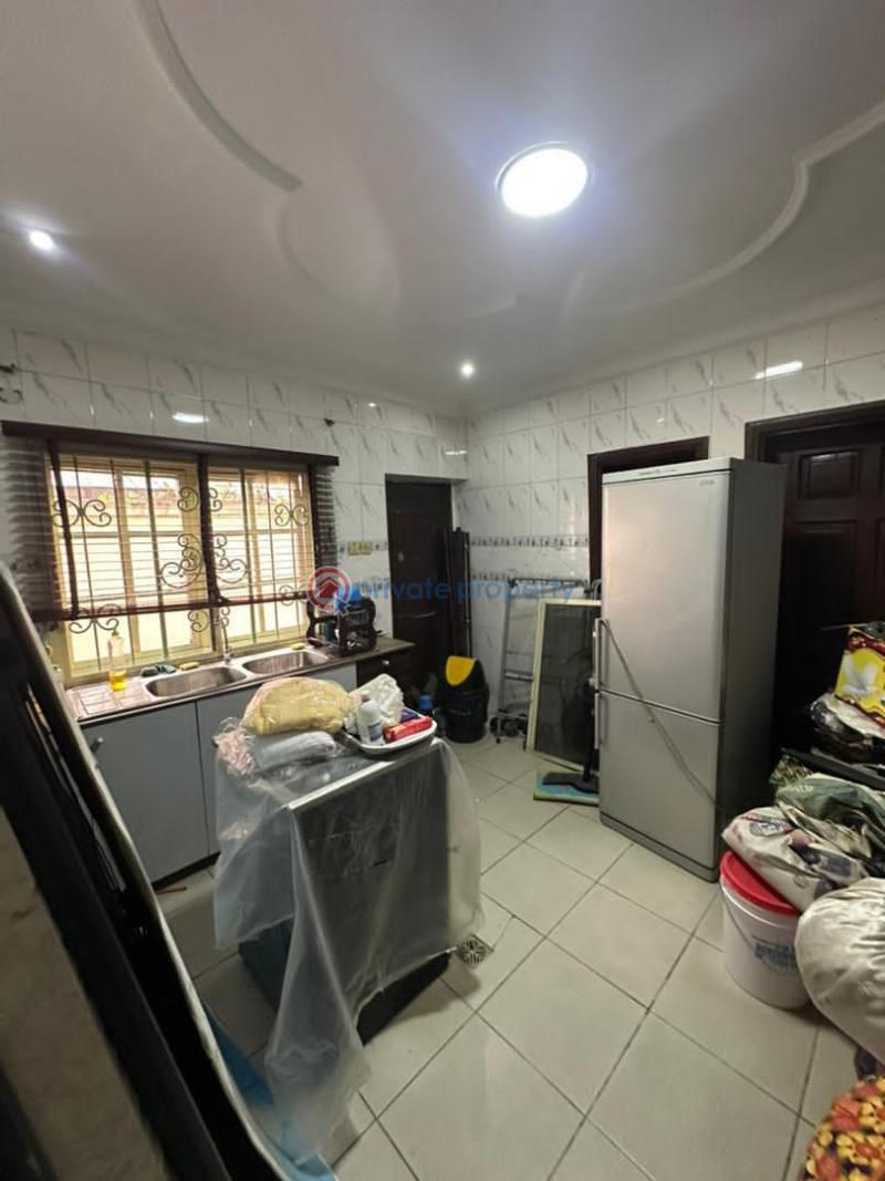 1 bedroom Mini Flat For Rent Ogudu GRA Lagos - 5