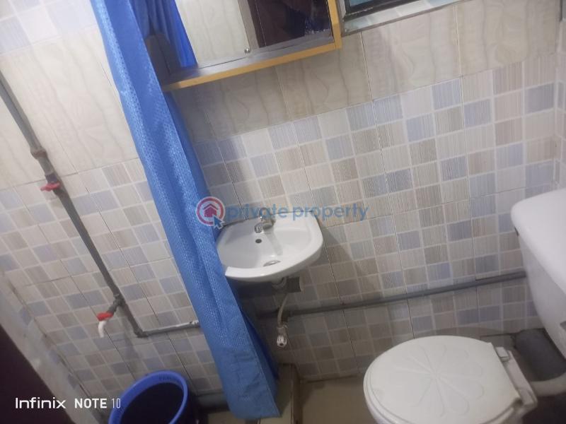 1 bedroom Self Contain For Rent Moore Road Off University (unilag) Road / Herbert Macaulay Way Yaba Lagos - 3