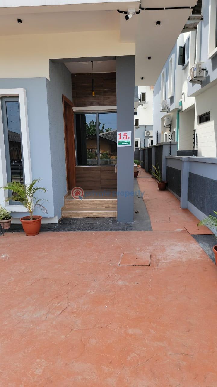 4 bedroom Short Stay Short let Journalist Arepo Lagos Extension Ogun - 0