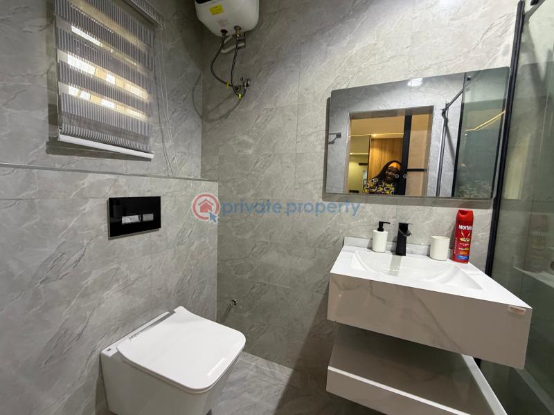 1 bedroom Self Contain For Rent Off Freedom Way Lekki Phase 1 Lagos - 9