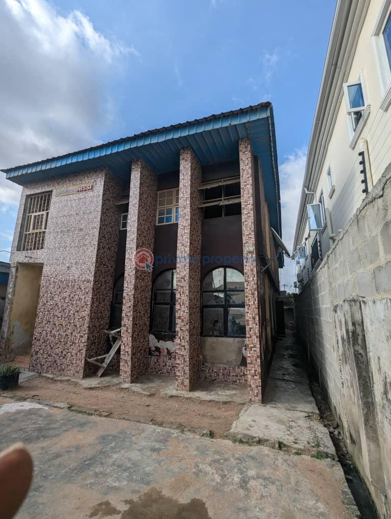 6 bedroom Detached Duplex For Sale Off Govern Road Governor's Road Ikotun Ikotun/Igando Lagos - 1
