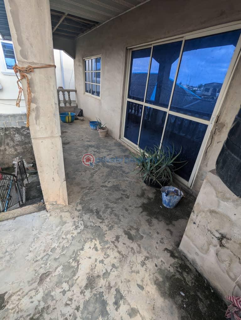 6 bedroom Detached Duplex For Sale Off Govern Road Governor's Road Ikotun Ikotun/Igando Lagos - 3