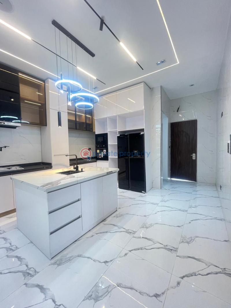 5 bedroom Detached Duplex For Sale Chevron Drive Lekki Lagos - 3