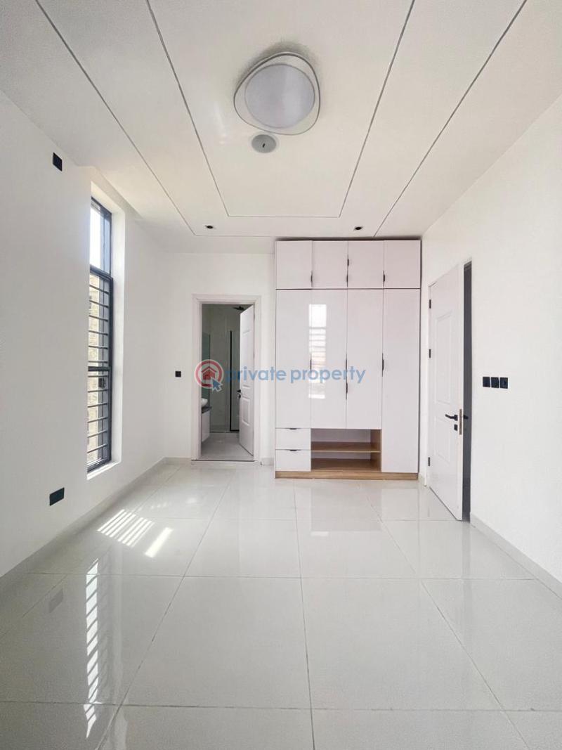 5 bedroom Detached Duplex For Sale Chevron Drive Lekki Lagos - 13