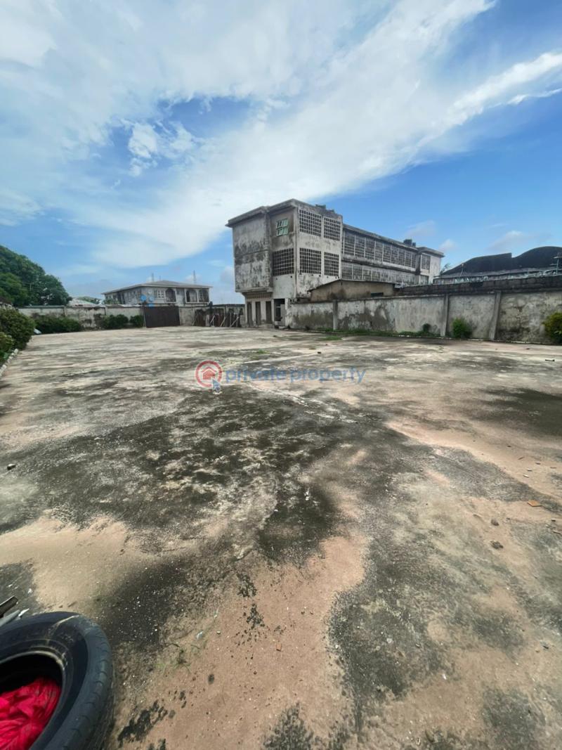 Commercial Property For Sale Ijegun Ikotun Lagos Ijegun Ikotun/Igando Lagos - 16