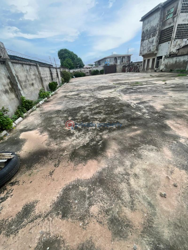 Commercial Property For Sale Ijegun Ikotun Lagos Ijegun Ikotun/Igando Lagos - 4