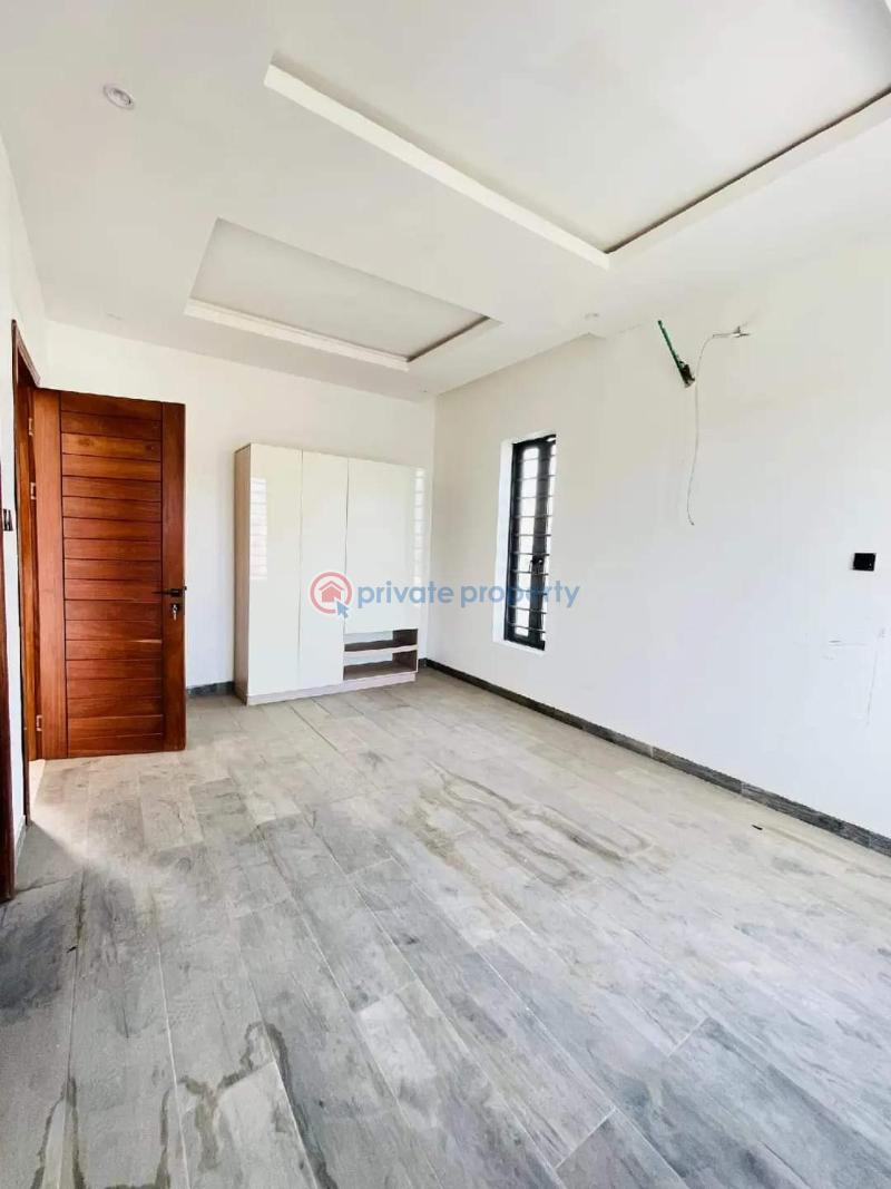 4 bedroom Detached Duplex For Sale Magodo Phase 2 Magodo Isheri Ikeja Lagos - 3