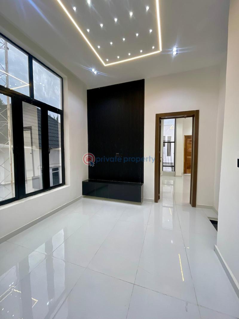 4 bedroom Detached Duplex For Sale Ikota Lekki Lagos - 3