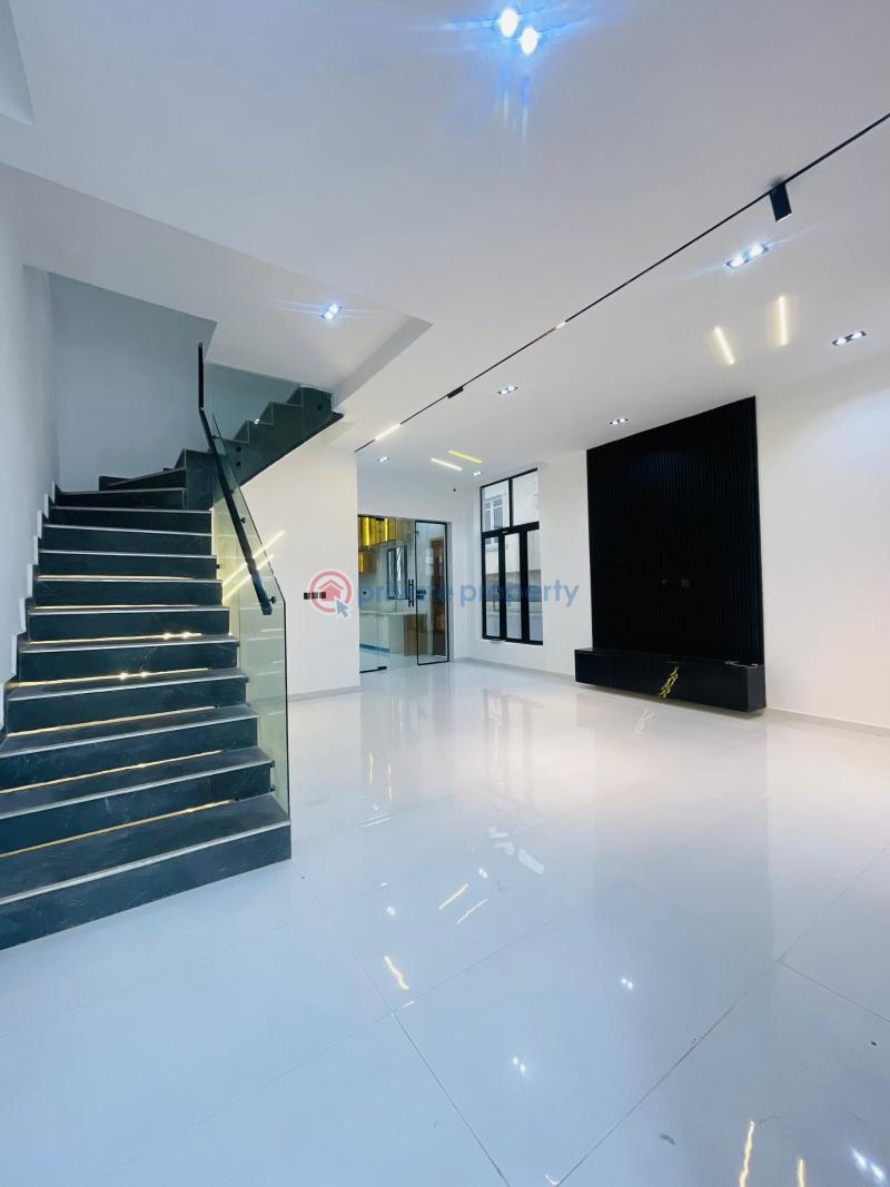 4 bedroom Detached Duplex For Sale Ikota Lekki Lagos - 11