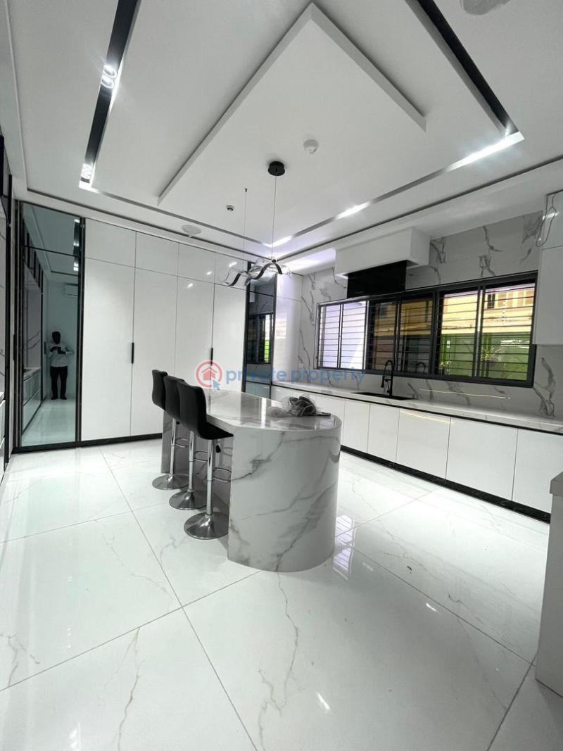 5 bedroom House For Sale Lekki Phase 1 Lagos - 2