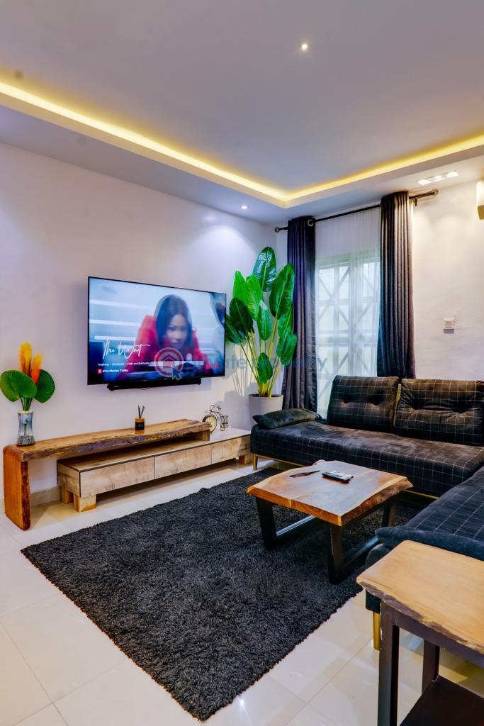 1 bedroom Self Contain Short let Simeon Akinlonu Street Victoria Island Lagos - 10