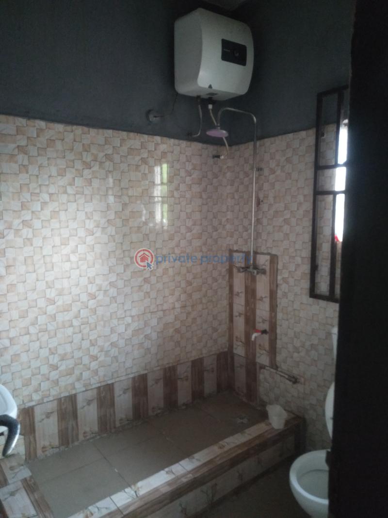 2 bedroom Block Of Flats For Rent Oroigwe Road Rumunduru, Rumuodara Port Harcourt Rivers - 4