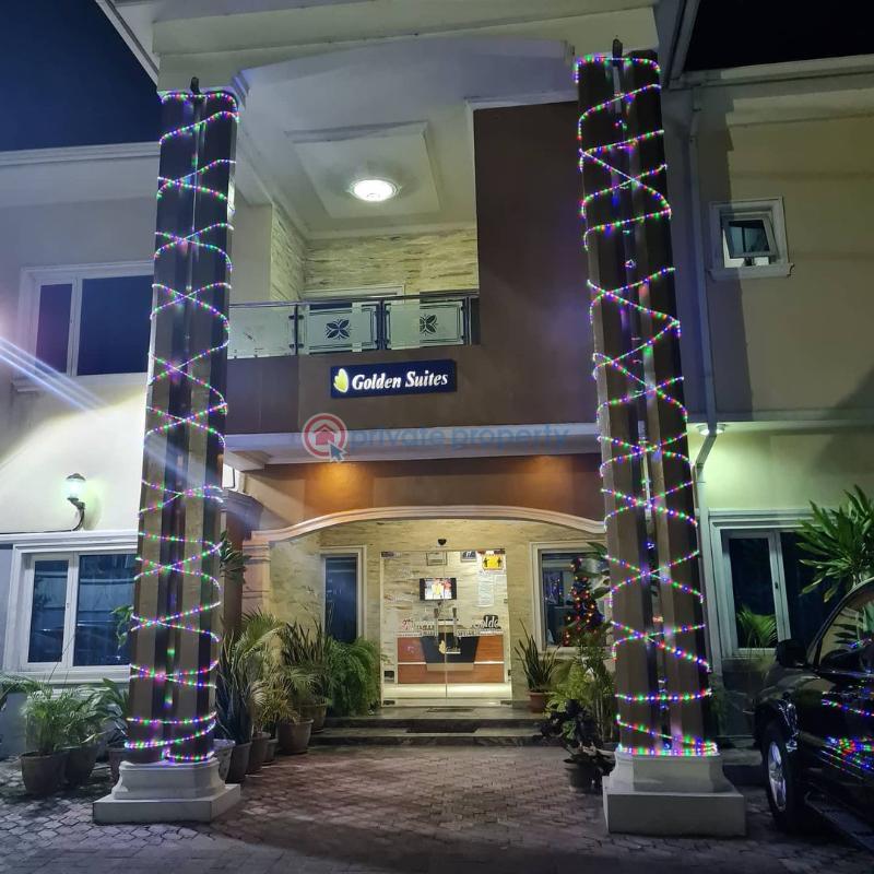 10 bedroom Hotel For Sale 17rooms Functional Hotel Back Of Lagos Business School Palms Ville Avenue Sangotedo Ajah Lagos - 0