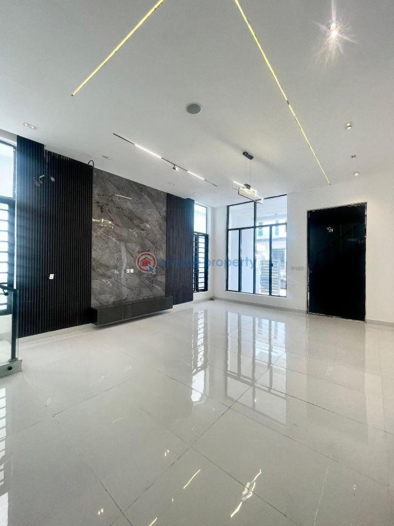 4 bedroom Detached Duplex For Sale 2nd Toll Gate Along Lekki Expressway Lagos - 3