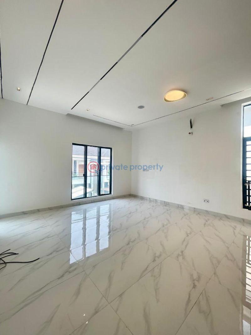 4 bedroom Detached Duplex For Sale 2nd Toll Gate Along Lekki Expressway Lagos - 7