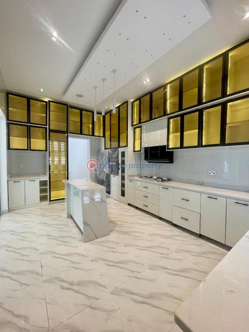 4 bedroom Detached Duplex For Sale 2nd Toll Gate Along Lekki Expressway Lagos - 10