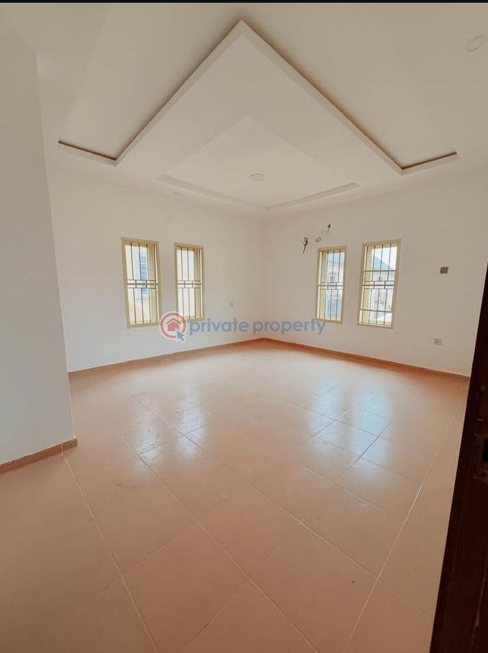 3 bedroom Block Of Flats For Sale Ikorodu Lagos - 3