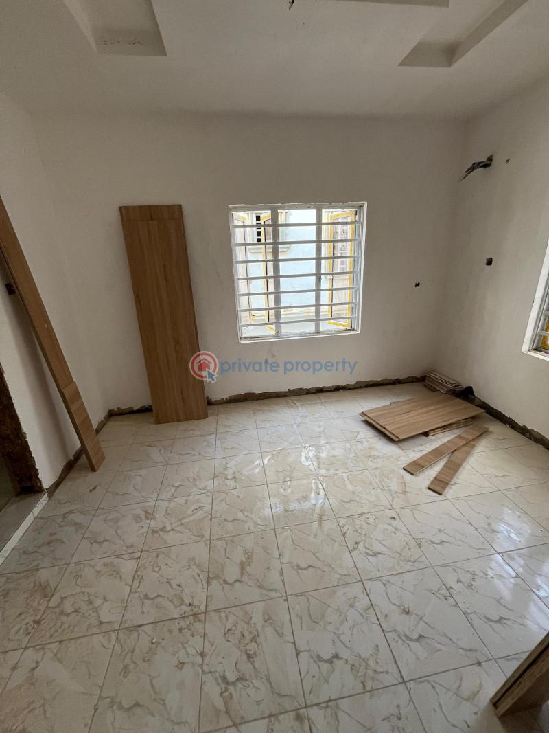 4 bedroom Semi detached Duplex For Sale Phase 1 Magodo Kosofe/Ikosi Lagos - 1