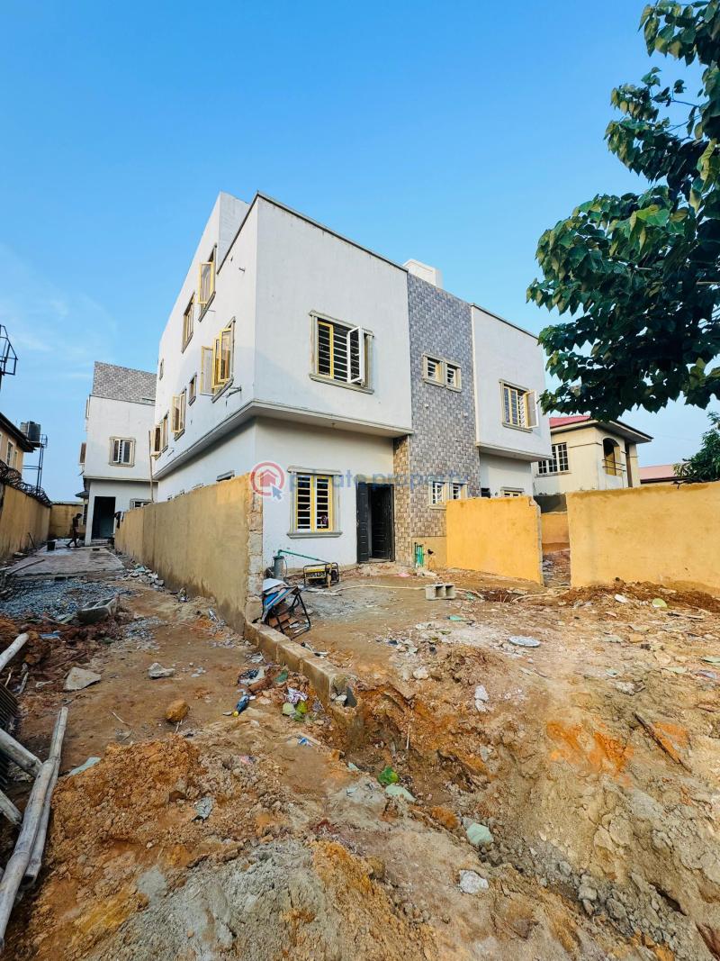 4 bedroom Semi detached Duplex For Sale Phase 1 Magodo Kosofe/Ikosi Lagos - 7