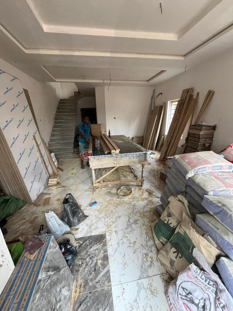 4 bedroom Semi detached Duplex For Sale Phase 1 Magodo Kosofe/Ikosi Lagos - 4