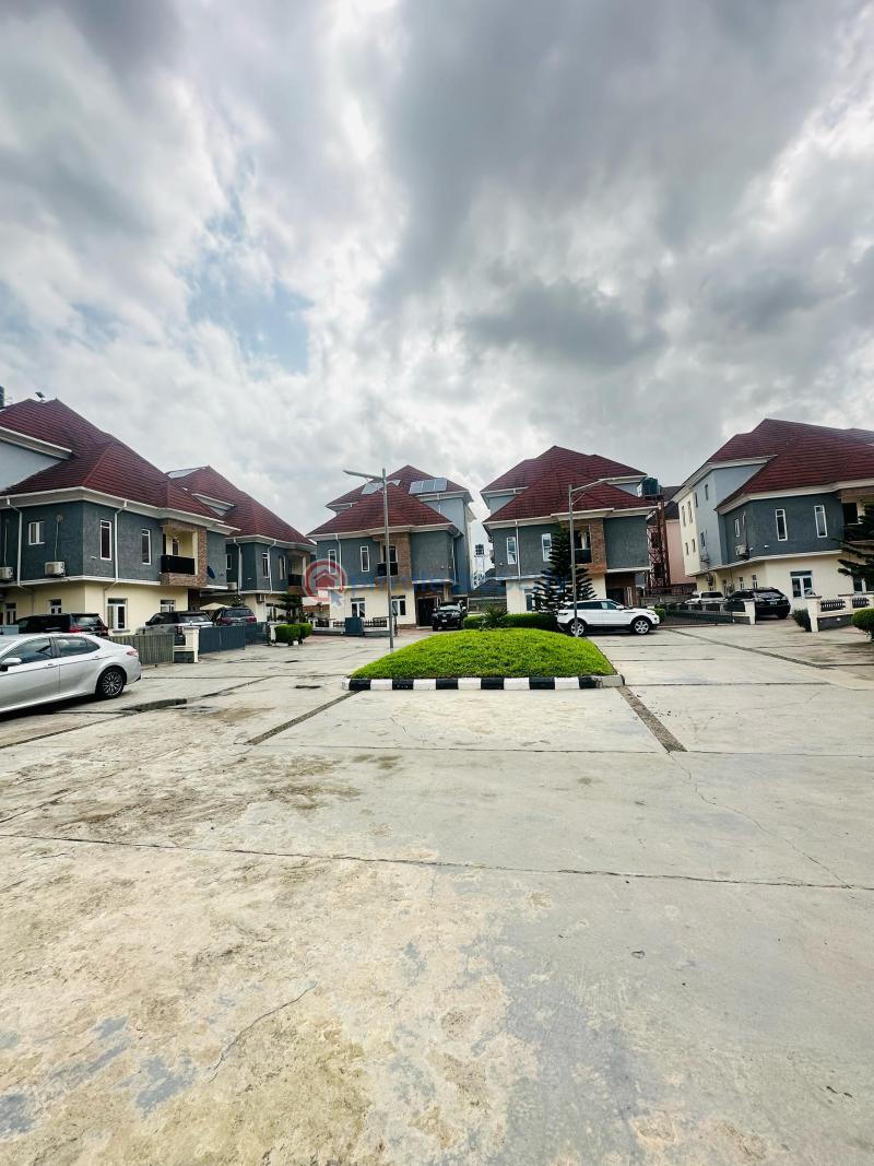 5 bedroom Detached Duplex For Sale Ikeja GRA Lagos - 5