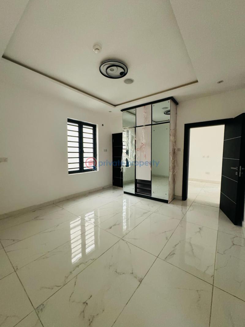 Gorgeously built 5 bedroom fully detached duplex with bq - 13 5 bedroom Detached Duplex For Sale Omole Phase 1 Ojodu Lagos - 13