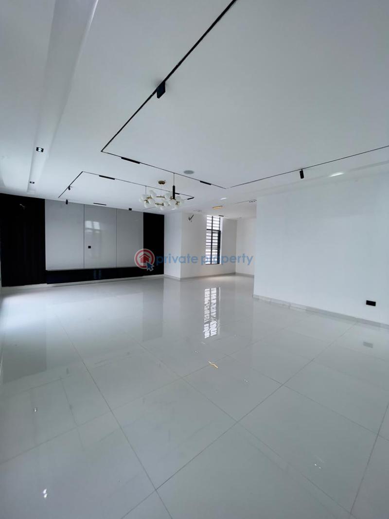 5 bedroom Detached Duplex For Sale Chevron Drive Lekki Lagos - 2