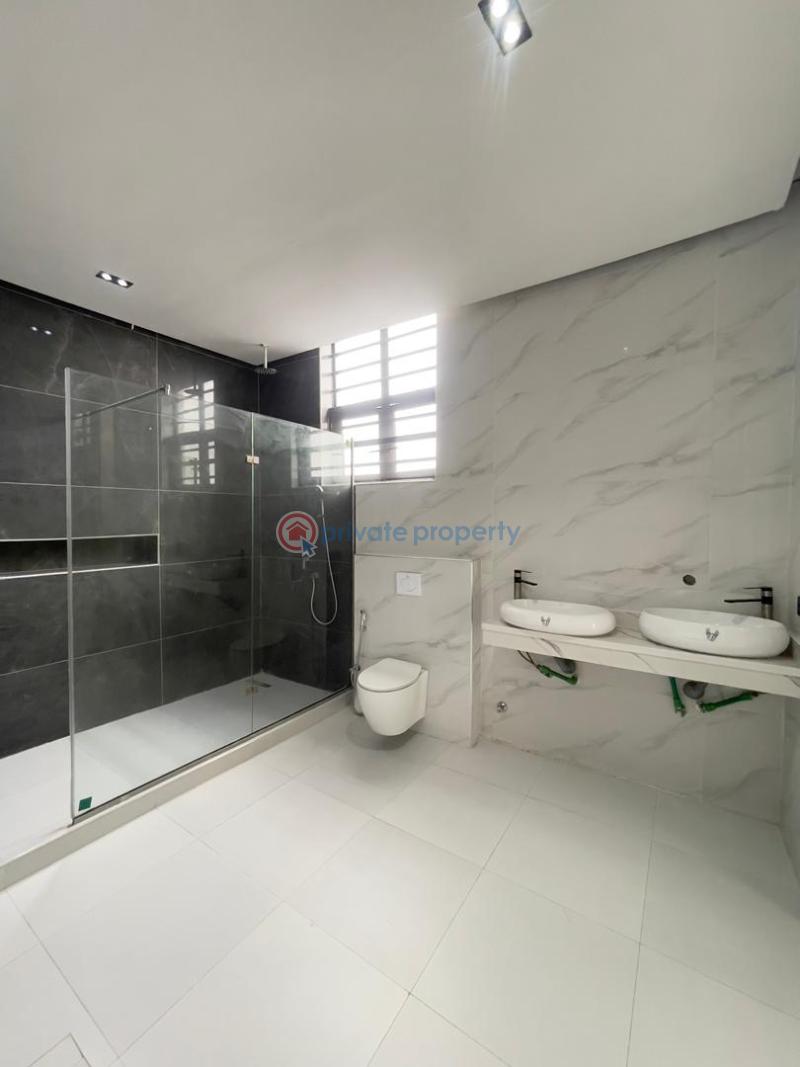 5 bedroom Detached Duplex For Sale Chevron Drive Lekki Lagos - 5