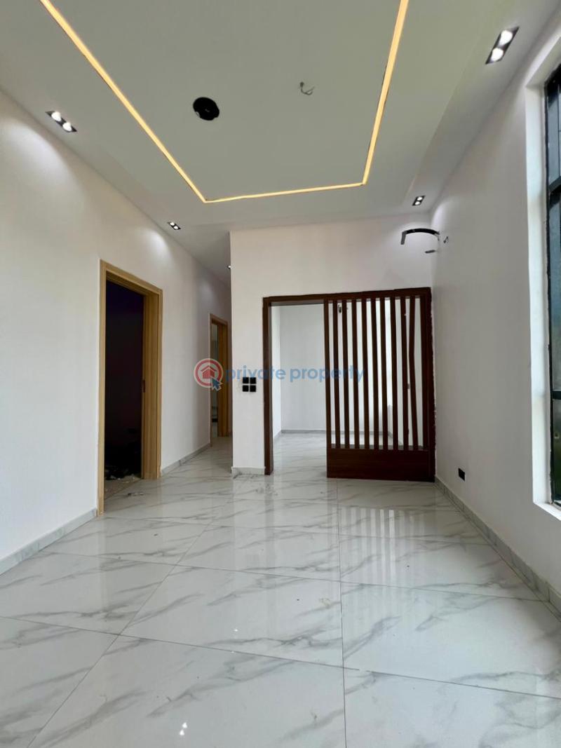 5 bedroom Detached Duplex For Sale Chevron Drive Lekki Lagos - 2