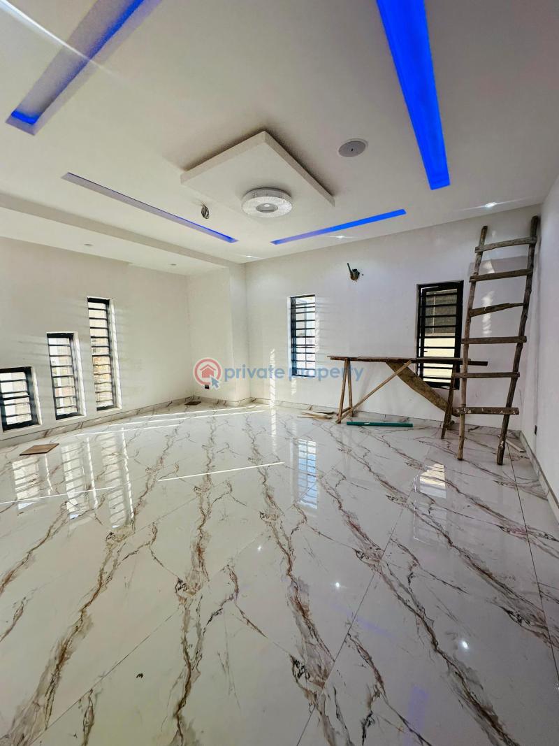 5 bedroom Detached Duplex For Sale Magodo GRA Phase 2 Kosofe/Ikosi Lagos - 1