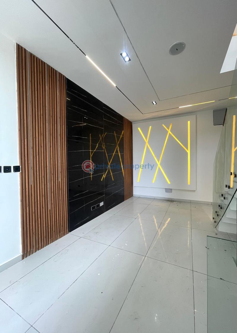 4 bedroom Semi detached Duplex For Sale Second Toll Gate Chevron Drive Lekki Lagos - 11